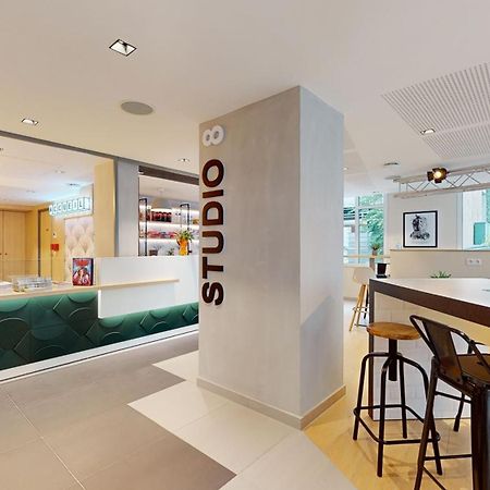 Studio 8 Fontainebleau Luaran gambar